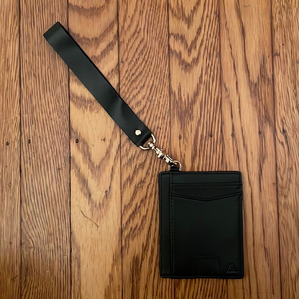 NWOT Andar The Denner Wallet in Black & Gold